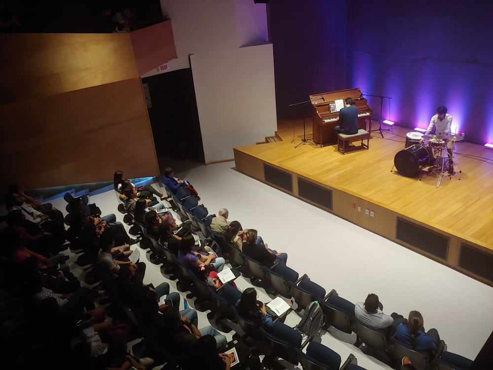 Ricardo Herrera (piano) y Danni López (batería)