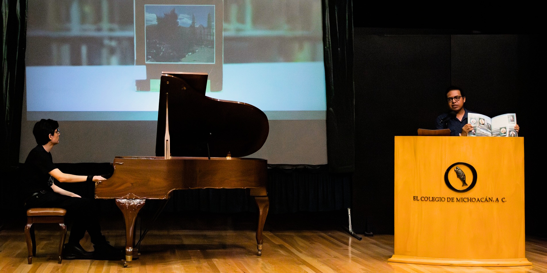 Ricardo Herrera [piano] y Antonio Enríquez [voz]. ColMich, A.C. Zamora, Michoacán, 2025.